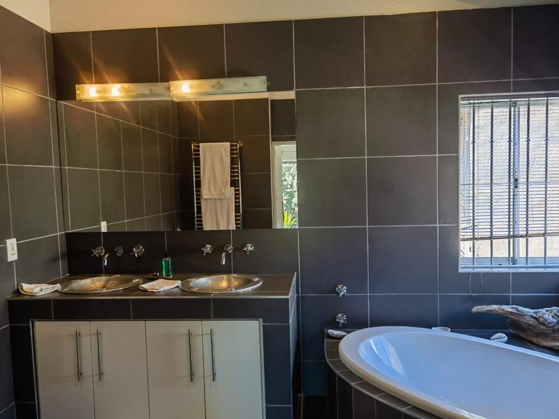 4 Bedroom Property for Sale in Seaside Longships Western Cape